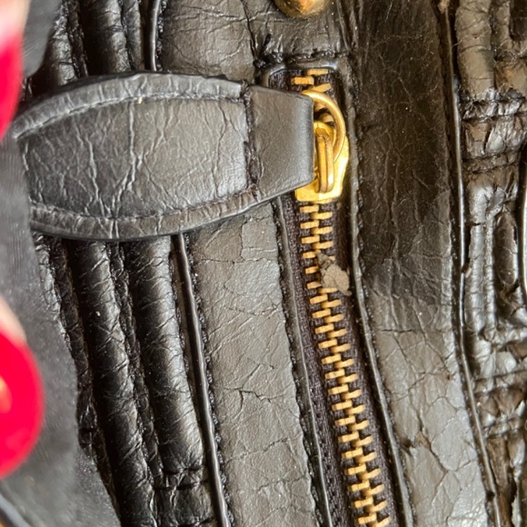 Peeling pleather purse - Picture 12 of 16